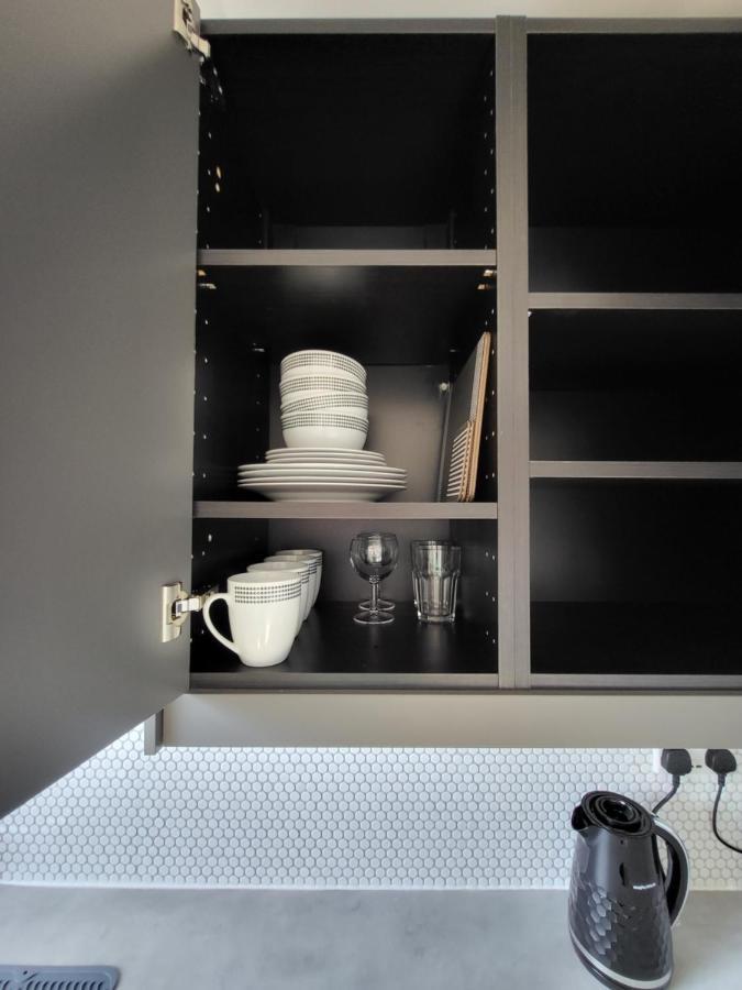 Sands House - Luxury Modern Studios With Secure Parking In Epsom, Surrey Extérieur photo