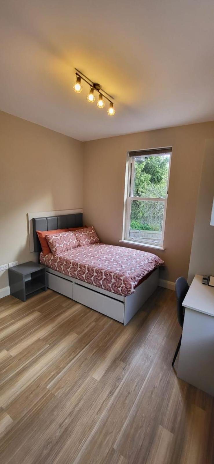 Sands House - Luxury Modern Studios With Secure Parking In Epsom, Surrey Chambre photo